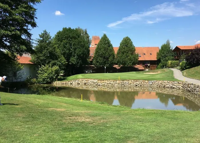 Апартаменты Home4golf Uttlau *